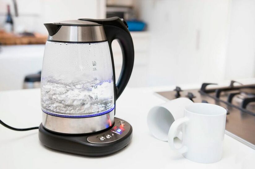 Kettle with the required amount of water