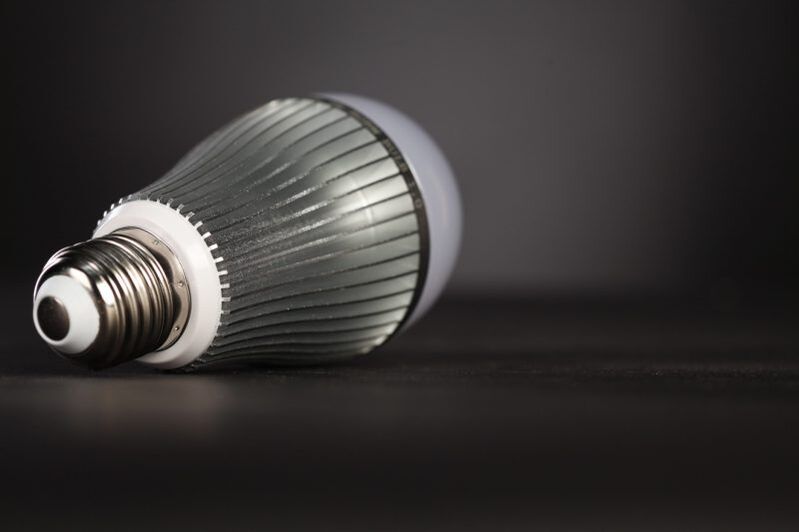 Light bulb for saving energy